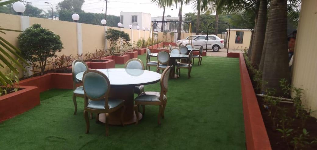 Hotel Aristro Lonavala Exterior foto