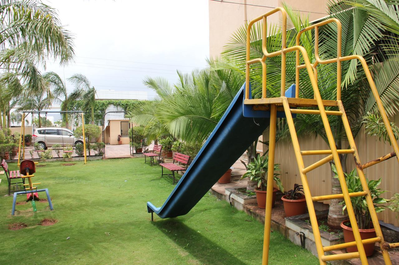 Hotel Aristro Lonavala Exterior foto